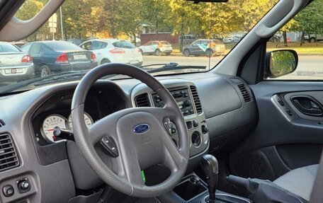 Ford Escape II, 2004 год, 450 000 рублей, 3 фотография