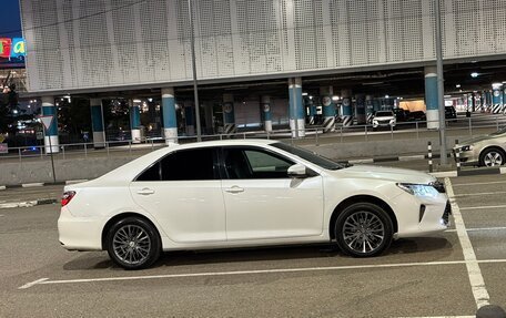 Toyota Camry, 2017 год, 2 150 000 рублей, 4 фотография