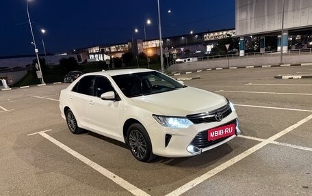 Toyota Camry, 2017 год, 2 150 000 рублей, 2 фотография