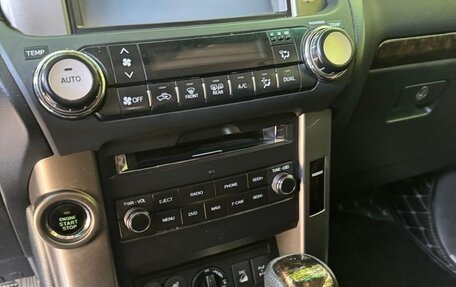 Toyota Land Cruiser Prado 150 рестайлинг 2, 2010 год, 2 530 000 рублей, 4 фотография