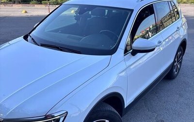 Volkswagen Tiguan II, 2019 год, 2 275 000 рублей, 1 фотография
