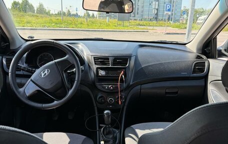 Hyundai Solaris II рестайлинг, 2013 год, 699 999 рублей, 1 фотография