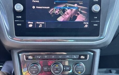 Volkswagen Tiguan II, 2019 год, 2 275 000 рублей, 19 фотография