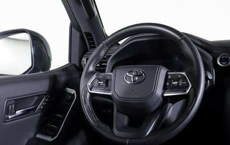 Toyota Land Cruiser, 2024 год, 12 500 000 рублей, 18 фотография