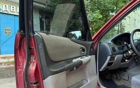 Mazda 323, 2001 год, 169 000 рублей, 11 фотография