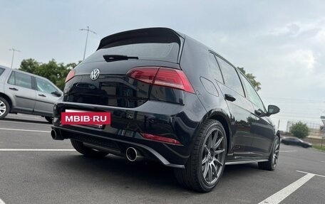 Volkswagen Golf GTI VII, 2019 год, 3 200 000 рублей, 4 фотография