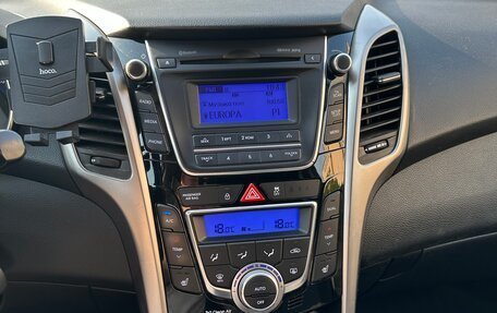 Hyundai i30 II рестайлинг, 2012 год, 940 000 рублей, 15 фотография