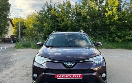 Toyota RAV4, 2016 год, 2 550 000 рублей, 11 фотография