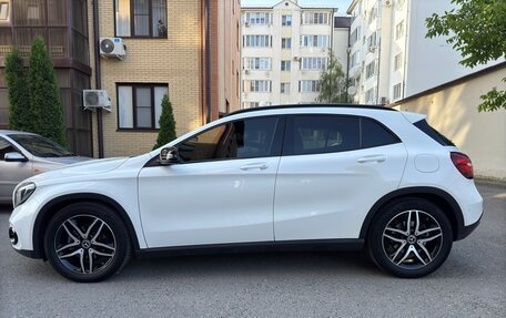 Mercedes-Benz GLA, 2019 год, 2 400 000 рублей, 2 фотография