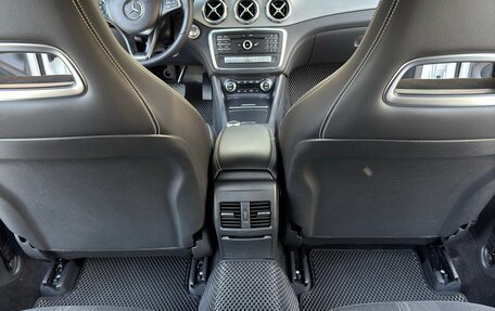 Mercedes-Benz GLA, 2019 год, 2 400 000 рублей, 12 фотография