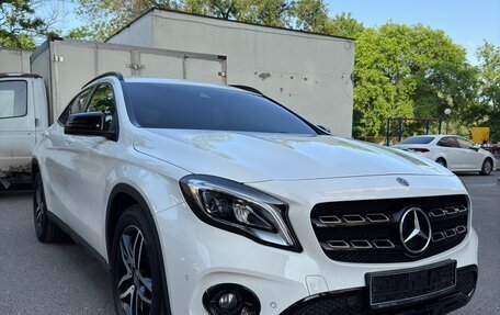 Mercedes-Benz GLA, 2019 год, 2 400 000 рублей, 7 фотография