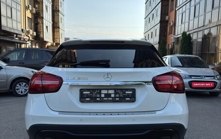 Mercedes-Benz GLA, 2019 год, 2 400 000 рублей, 4 фотография