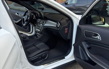 Mercedes-Benz GLA, 2019 год, 2 400 000 рублей, 17 фотография