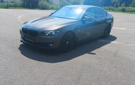 BMW 5 серия, 2013 год, 2 250 000 рублей, 21 фотография