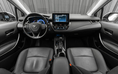 Toyota Corolla, 2020 год, 2 090 000 рублей, 10 фотография