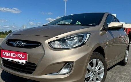 Hyundai Solaris II рестайлинг, 2013 год, 699 999 рублей, 6 фотография