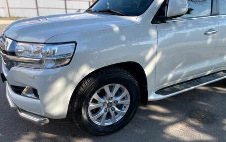 Toyota Land Cruiser 200, 2019 год, 7 690 000 рублей, 3 фотография
