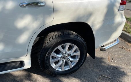 Toyota Land Cruiser 200, 2019 год, 7 690 000 рублей, 11 фотография
