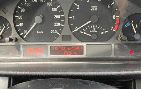 BMW 3 серия, 2001 год, 500 000 рублей, 11 фотография