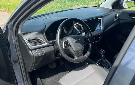 Hyundai Solaris II рестайлинг, 2018 год, 1 220 000 рублей, 10 фотография