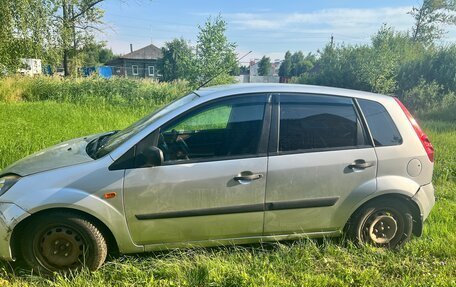 Ford Fiesta, 2007 год, 300 000 рублей, 10 фотография
