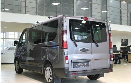 Renault Trafic, 2015 год, 1 620 000 рублей, 5 фотография