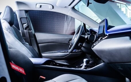 Toyota C-HR I рестайлинг, 2021 год, 3 100 000 рублей, 6 фотография