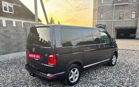 Volkswagen Caravelle T6 рестайлинг, 2016 год, 3 200 000 рублей, 3 фотография