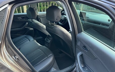 Audi A4, 2017 год, 2 550 000 рублей, 10 фотография