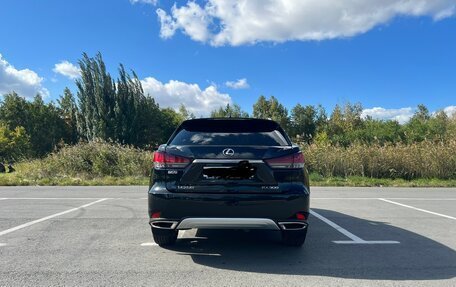 Lexus RX IV рестайлинг, 2021 год, 6 000 000 рублей, 9 фотография