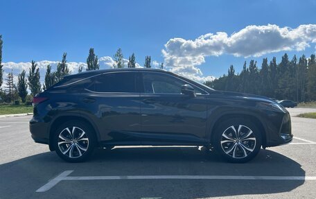 Lexus RX IV рестайлинг, 2021 год, 6 000 000 рублей, 29 фотография