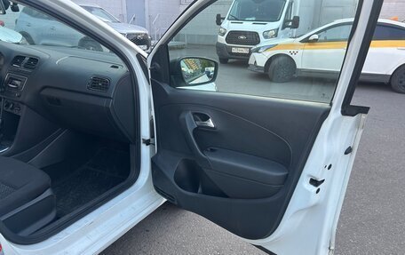 Volkswagen Polo VI (EU Market), 2019 год, 740 000 рублей, 10 фотография