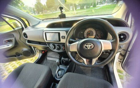 Toyota Vitz, 2016 год, 950 000 рублей, 14 фотография