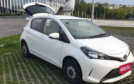 Toyota Vitz, 2016 год, 950 000 рублей, 3 фотография