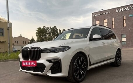 BMW X7, 2021 год, 8 650 000 рублей, 2 фотография