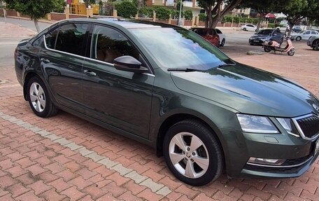 Skoda Octavia, 2020 год, 2 300 000 рублей, 2 фотография