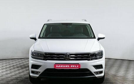 Volkswagen Tiguan II, 2018 год, 2 570 000 рублей, 2 фотография