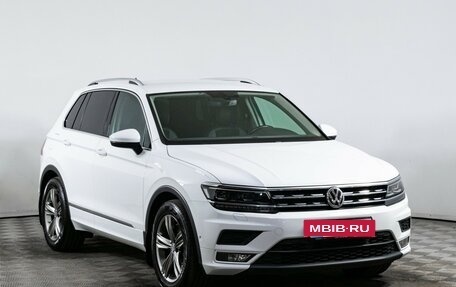 Volkswagen Tiguan II, 2018 год, 2 570 000 рублей, 3 фотография