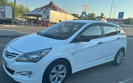 Hyundai Solaris II рестайлинг, 2014 год, 1 630 000 рублей, 1 фотография
