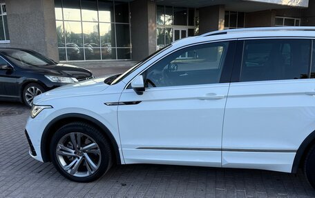 Volkswagen Tiguan II, 2021 год, 4 900 000 рублей, 13 фотография