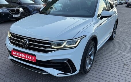 Volkswagen Tiguan II, 2021 год, 4 900 000 рублей, 11 фотография