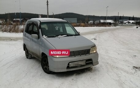Nissan Cube II, 2001 год, 135 000 рублей, 4 фотография