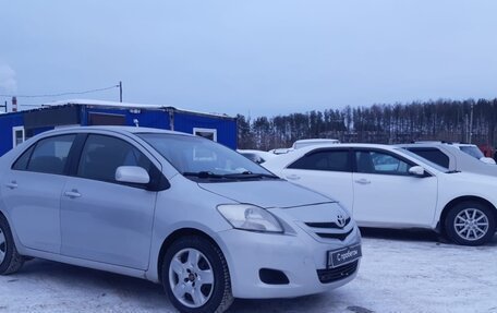 Toyota Yaris III рестайлинг, 2008 год, 550 000 рублей, 4 фотография