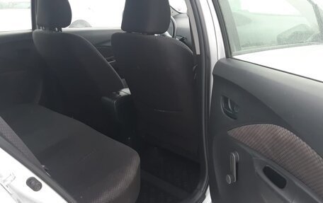 Toyota Yaris III рестайлинг, 2008 год, 550 000 рублей, 8 фотография