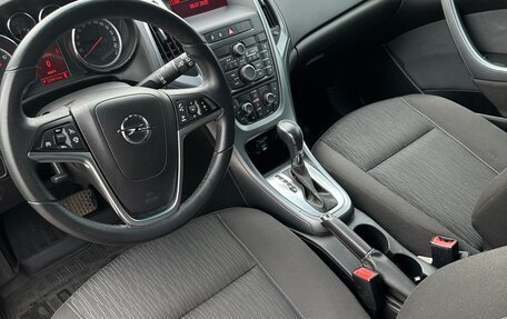 Opel Astra J, 2013 год, 699 000 рублей, 3 фотография