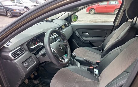 Renault Duster, 2022 год, 2 800 000 рублей, 8 фотография