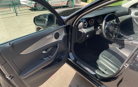 Mercedes-Benz E-Класс, 2019 год, 2 990 000 рублей, 11 фотография