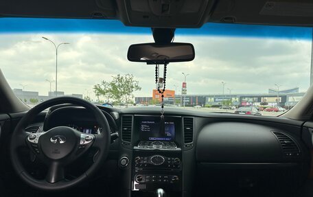Infiniti FX II, 2013 год, 2 580 000 рублей, 11 фотография