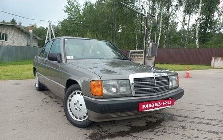 Mercedes-Benz 190 (W201), 1988 год, 1 500 000 рублей, 19 фотография