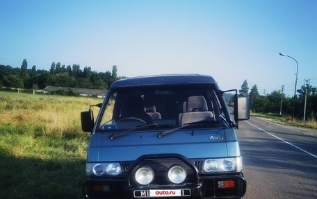 Mitsubishi Delica III, 1991 год, 750 000 рублей, 5 фотография